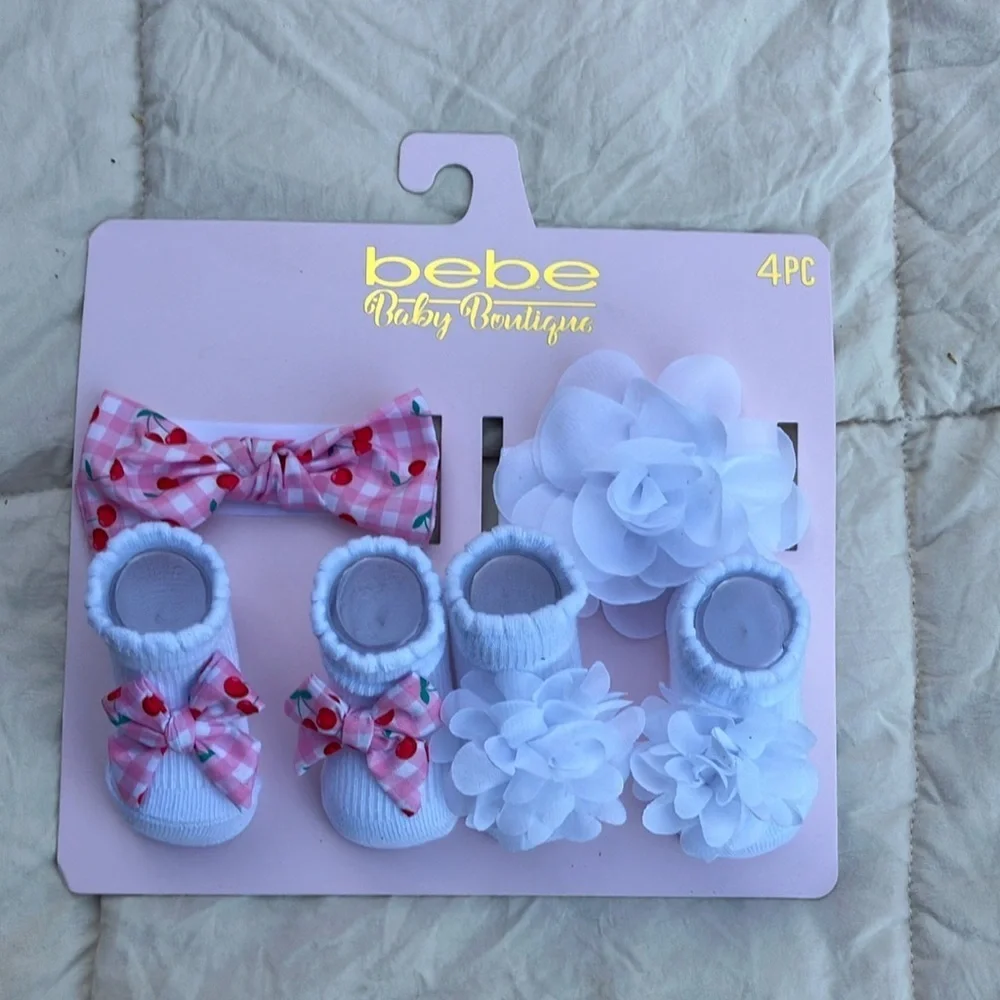 Bebe Baby Boutique White and Pink Accessory Set